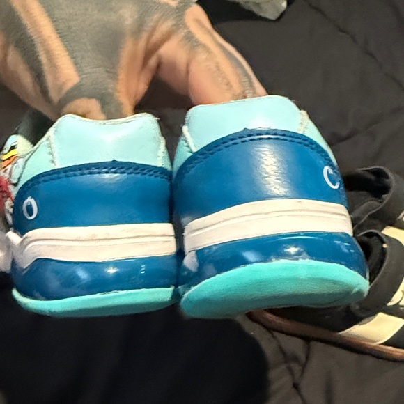 Bundle Kids Shoes Sz.9 Disney Kids Blue Sneakers & H&M shoes both pairs - Picture 9 of 13